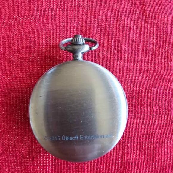 Assassin's Creed Themed Pocket Watch - Picture 3 of 4